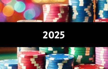 Bild på staplar med pokermarker. Över bilden ligger texten "2025"