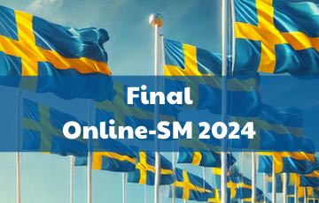 Svenska flaggor som vajar i vinden. I mitten av bilden står det 'Final Online-SM 2024'